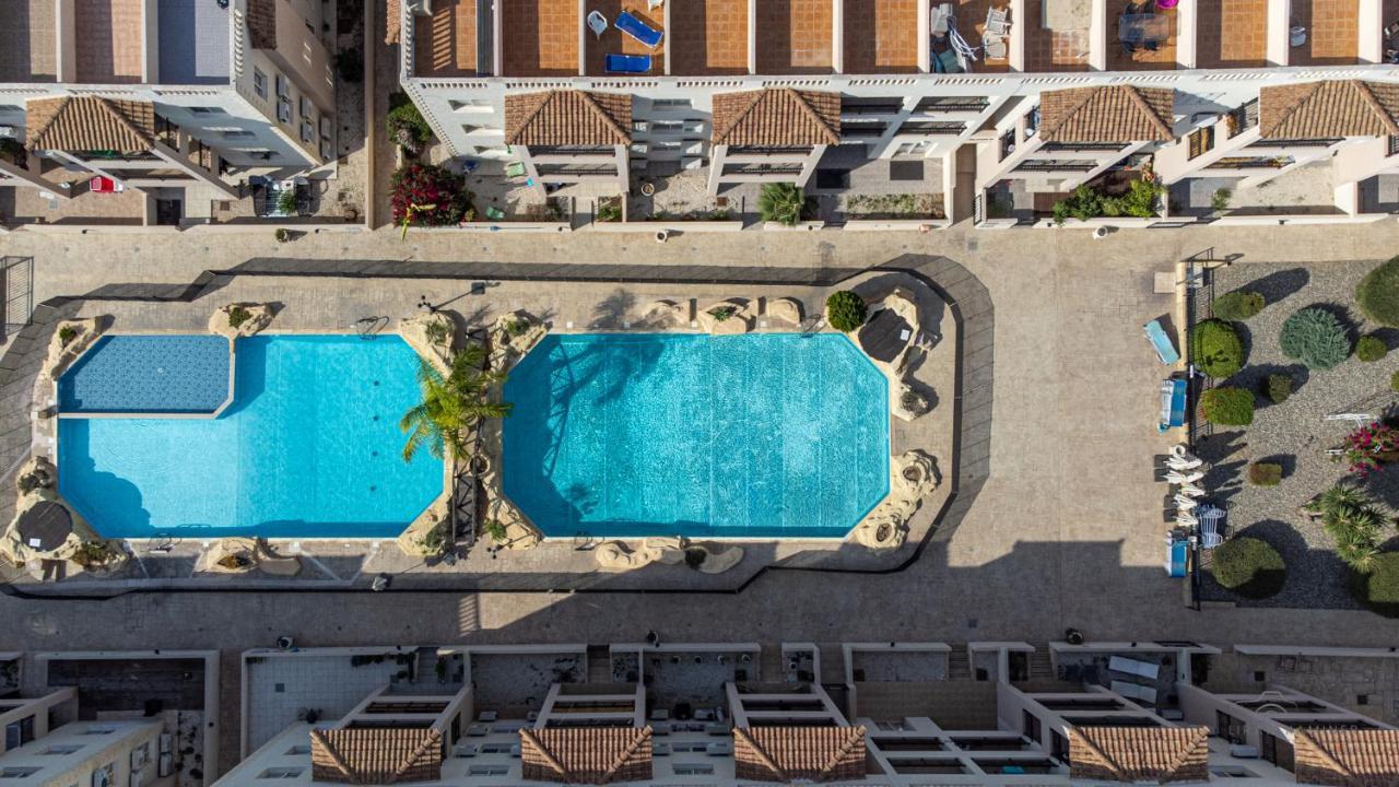 Royal Seacrest Crown-Jewel, 2B, Pools, Sea, Center Lägenhet Paphos Exteriör bild